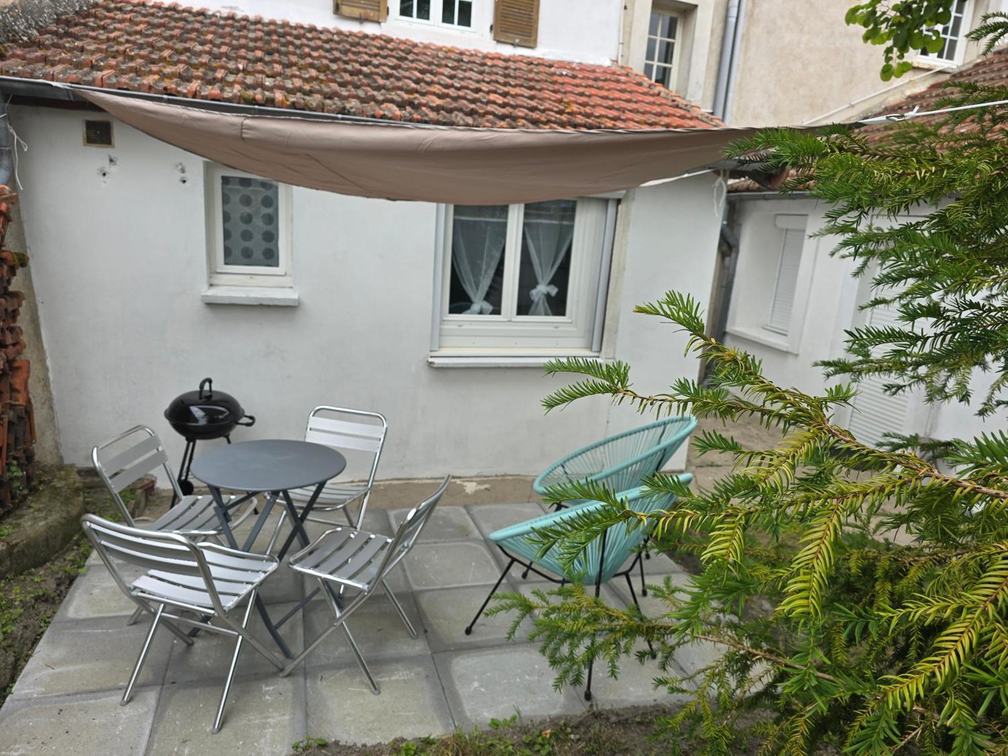Appartement Cosy Étampes Exteriör bild